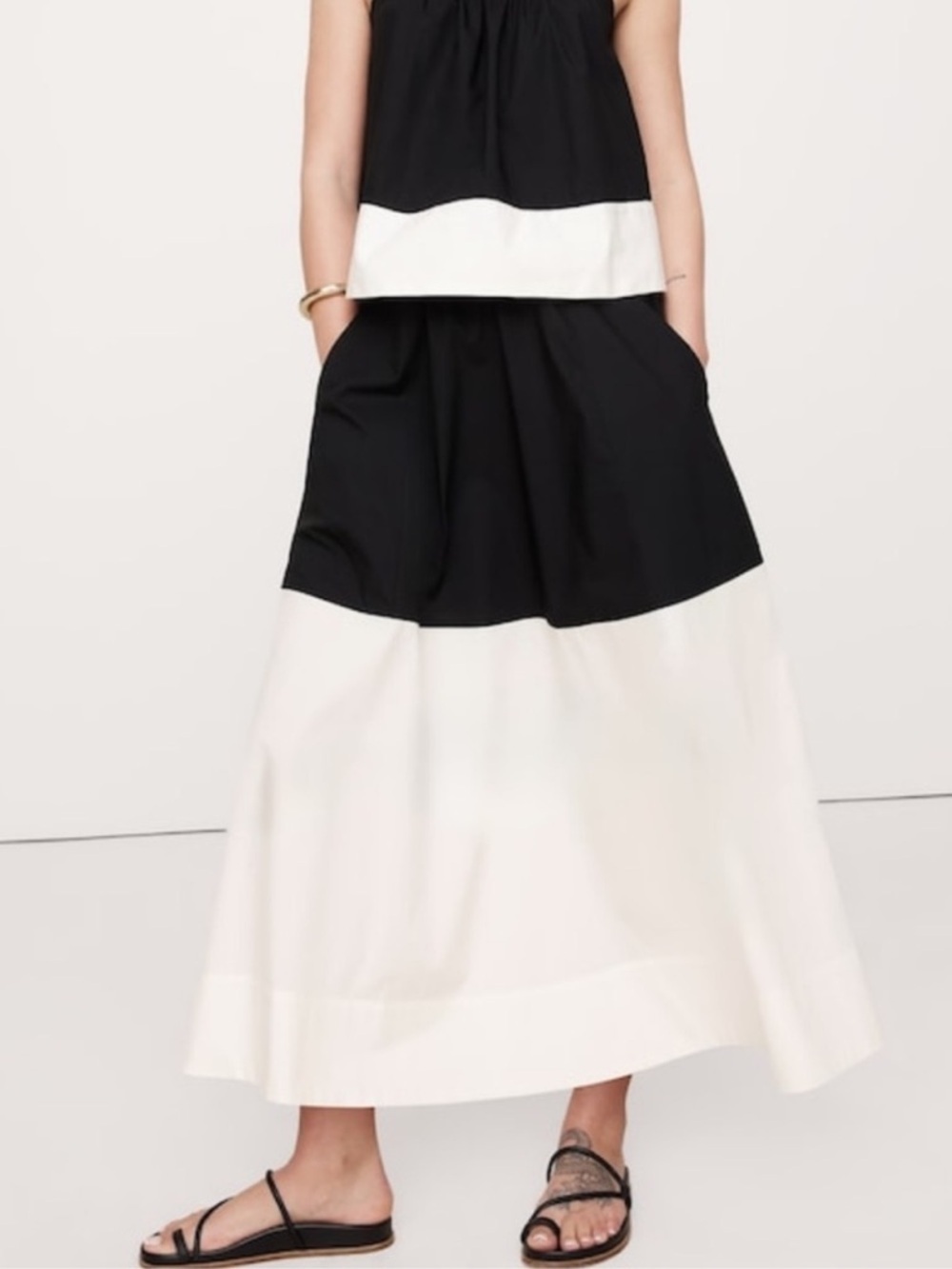 FINAL MARKDOWN! Banana Republic Color Block Cotton Poplin Maxi Skirt 🪗